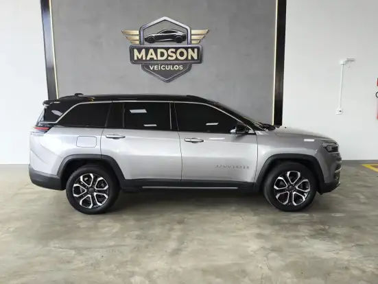 JEEP-COMMANDER-1.3 T270 TURBO FLEX LIMITED AT6 JEEP-COMMANDER-2024