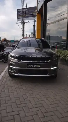 JEEP-COMMANDER-2024