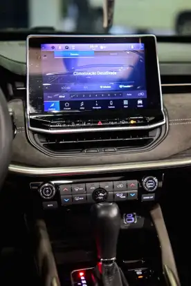 JEEP-COMMANDER-2025