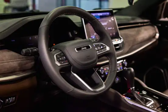JEEP-COMMANDER-2025