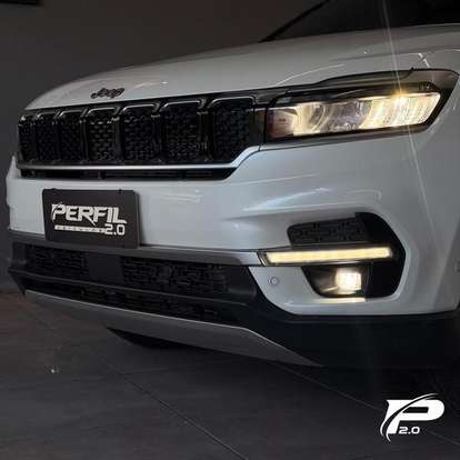 JEEP-COMMANDER-2023