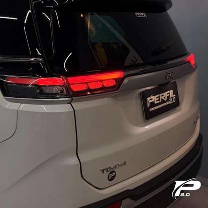 JEEP-COMMANDER-2023