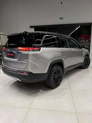 JEEP-COMMANDER-2022