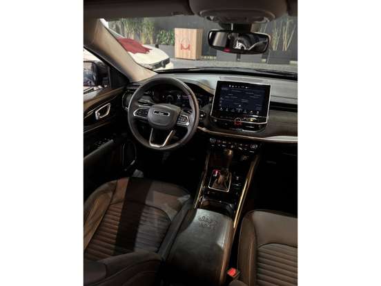 JEEP-COMMANDER-2024