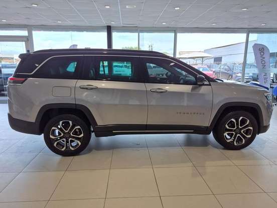 JEEP-COMMANDER-1.3 T270 TURBO FLEX LIMITED AT6 JEEP-COMMANDER-2023