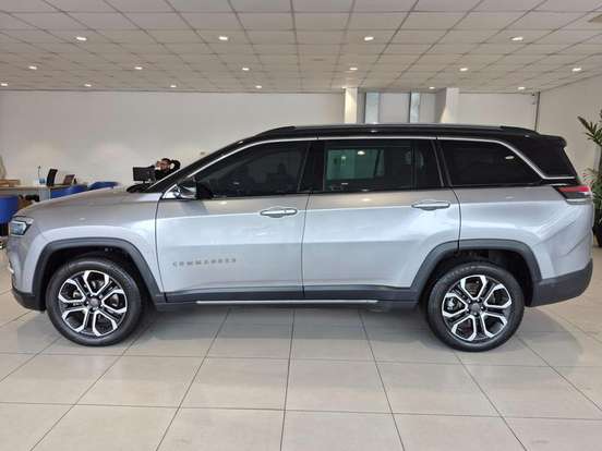 JEEP-COMMANDER-2023