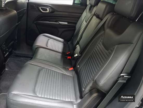 JEEP-COMMANDER-2025