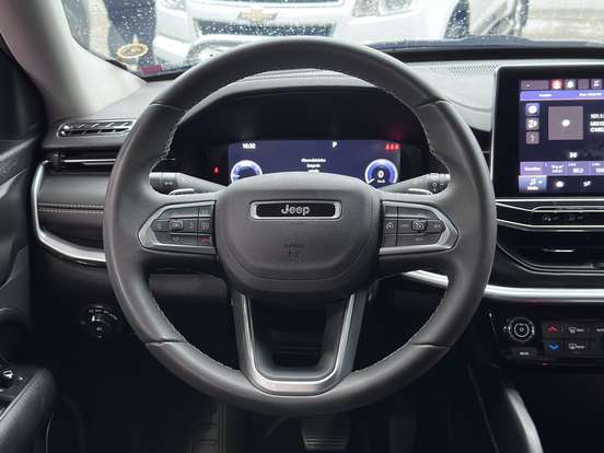 JEEP-COMMANDER-2023