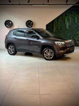 JEEP-COMMANDER-2024