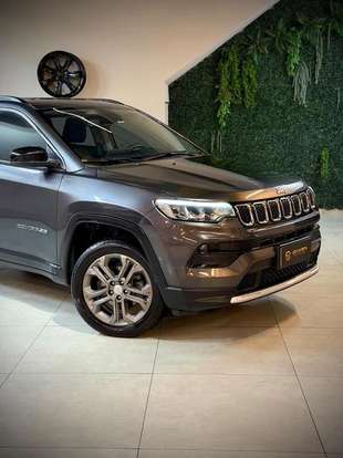 JEEP-COMMANDER-2024