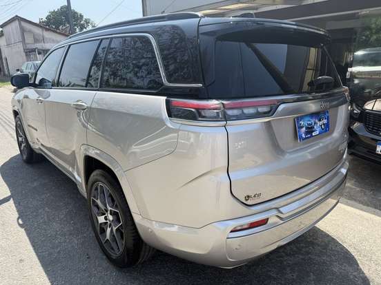 JEEP-COMMANDER-2022