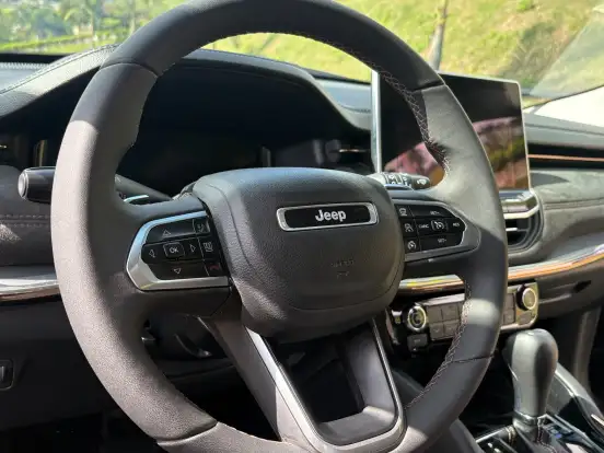 JEEP-COMMANDER-2.0 TD380 TURBO DIESEL LIMITED AT9 JEEP-COMMANDER-2024