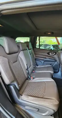 JEEP-COMMANDER-2.0 TD380 TURBO DIESEL OVERLAND AT9 JEEP-COMMANDER-2024
