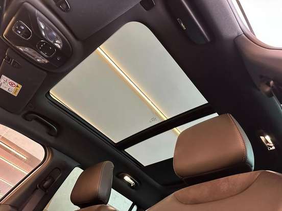 JEEP-COMMANDER-2022