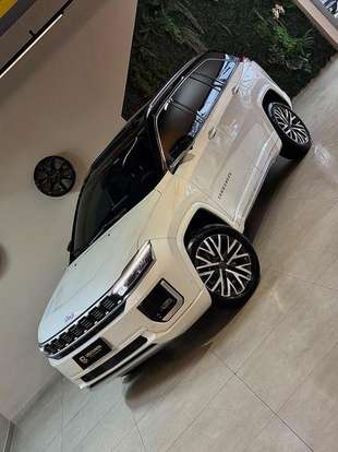 JEEP-COMMANDER-2025