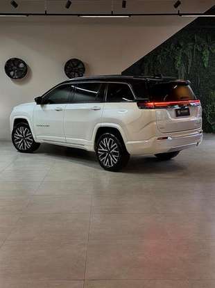 JEEP-COMMANDER-2025