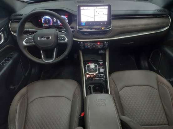JEEP-COMMANDER-2025