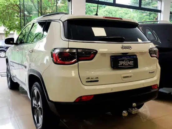 JEEP-COMPASS-2.0 16V DIESEL LONGITUDE 4X4 AUTOMÁTICO JEEP-COMPASS-2017