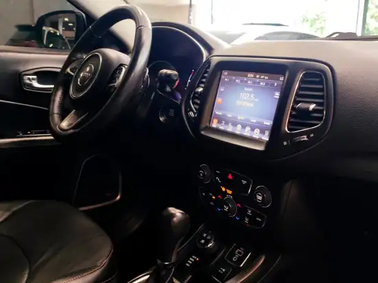 JEEP-COMPASS-2.0 16V DIESEL LONGITUDE 4X4 AUTOMÁTICO JEEP-COMPASS-2017