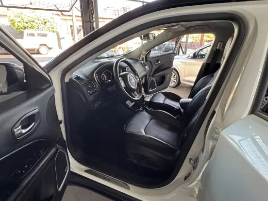 JEEP-COMPASS-2.0 16V FLEX LIMITED AUTOMÁTICO JEEP-COMPASS-2019