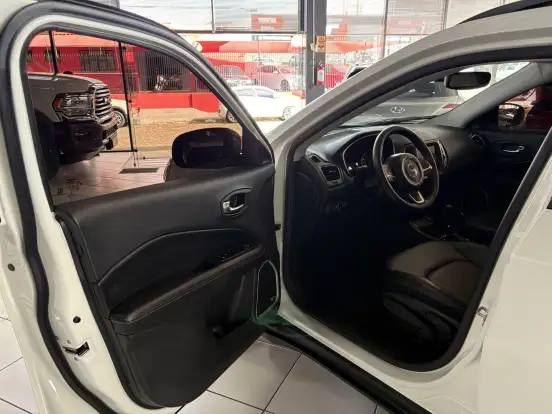JEEP-COMPASS-2.0 16V FLEX LONGITUDE AUTOMÁTICO JEEP-COMPASS-2020