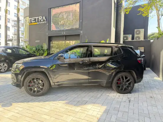 JEEP-COMPASS-2.0 HURRICANE 4 TURBO GASOLINA BLACKHAWK AT9 JEEP-COMPASS-2025