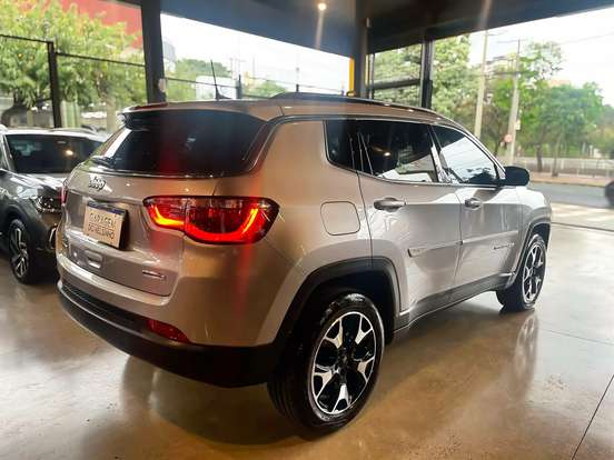 JEEP-COMPASS-2021