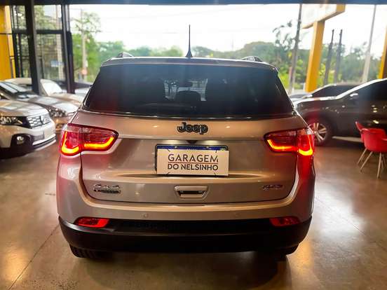 JEEP-COMPASS-2021