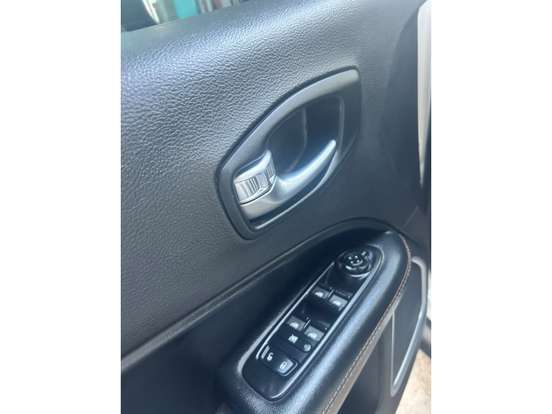 JEEP-COMPASS-2.0 16V DIESEL LONGITUDE 4X4 AUTOMÁTICO JEEP-COMPASS-2019