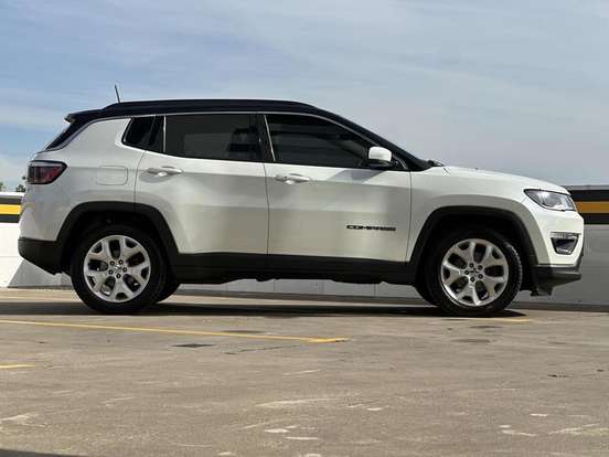 JEEP-COMPASS-2.0 16V FLEX LONGITUDE AUTOMÁTICO JEEP-COMPASS-2018