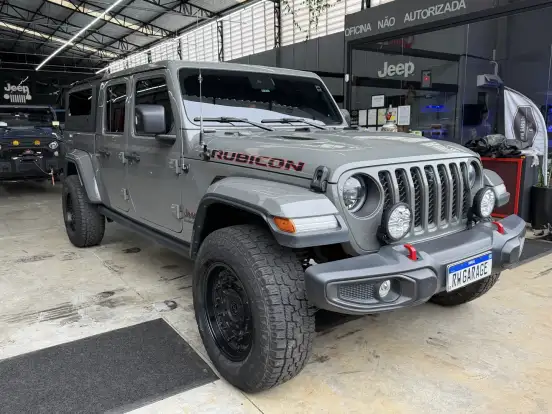 JEEP-GLADIATOR-2023