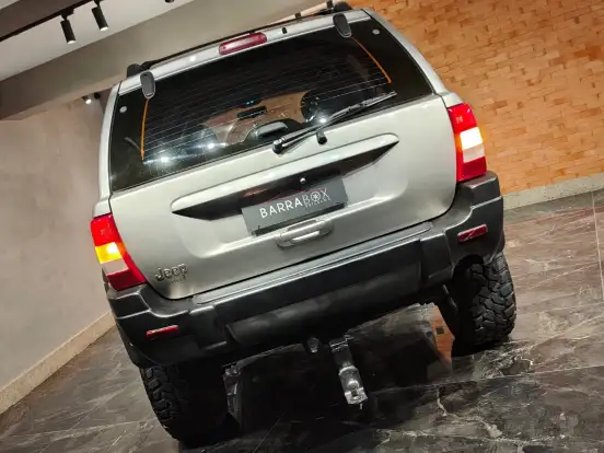 JEEP-GRAND CHEROKEE-4.0 LAREDO 4X4 6I 12V GASOLINA 4P AUTOMÁTICO JEEP-GRAND CHEROKEE-2000