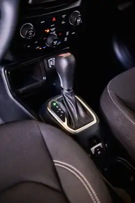 JEEP-RENEGADE-2024