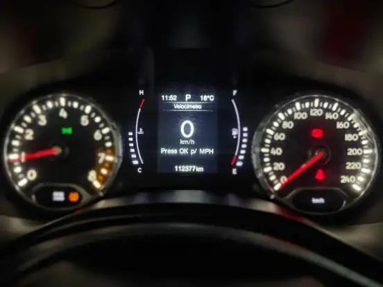 JEEP-RENEGADE-1.8 16V FLEX SPORT 4P AUTOMÁTICO JEEP-RENEGADE-2018