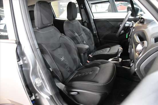 JEEP-RENEGADE-2024