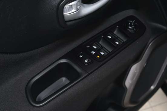 JEEP-RENEGADE-1.3 T270 TURBO FLEX AT6 JEEP-RENEGADE-2025