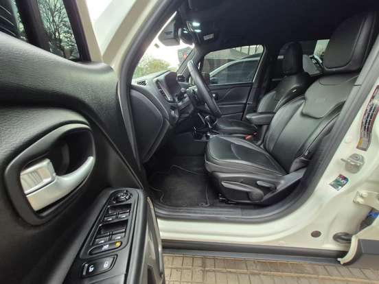 JEEP-RENEGADE-2022