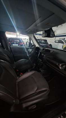 JEEP-RENEGADE-2025