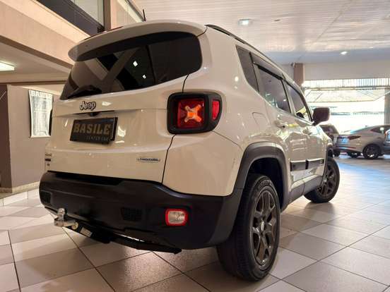 JEEP-RENEGADE-2.0 16V TURBO DIESEL LONGITUDE 4P 4X4 AUTOMÁTICO JEEP-RENEGADE-2016