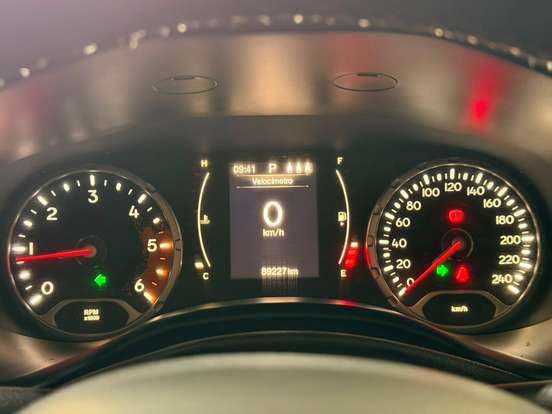 JEEP-RENEGADE-2.0 16V TURBO DIESEL LONGITUDE 4P 4X4 AUTOMÁTICO JEEP-RENEGADE-2016