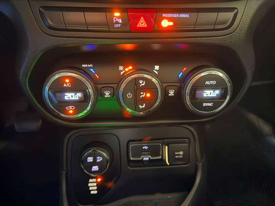 JEEP-RENEGADE-2016