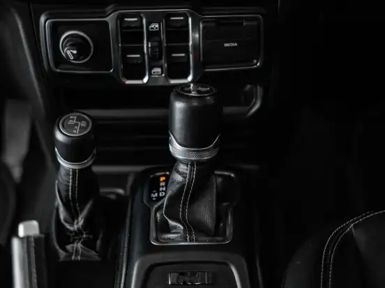 JEEP-WRANGLER-2.0 TURBO GASOLINA UNLIMITED OVERLAND 4P 4X4 AT8 JEEP-WRANGLER-2021
