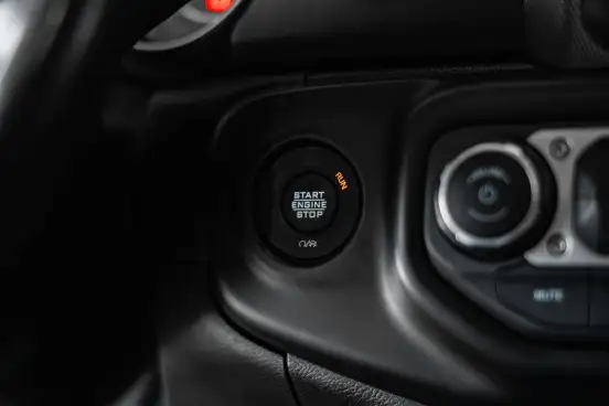 JEEP-WRANGLER-2021