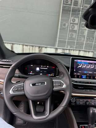 JEEP-COMMANDER-2022