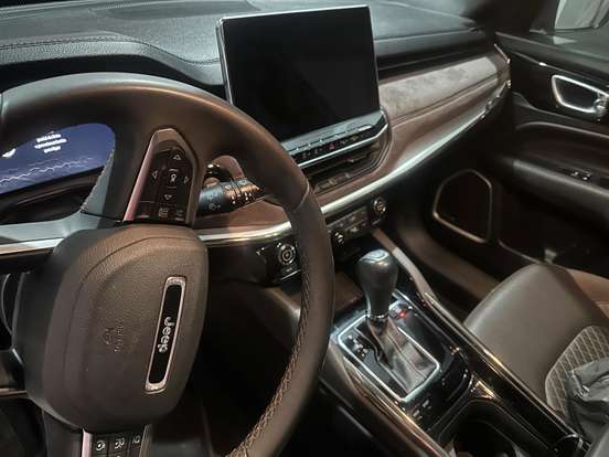JEEP-COMMANDER-1.3 T270 TURBO FLEX OVERLAND AT6 JEEP-COMMANDER-2023