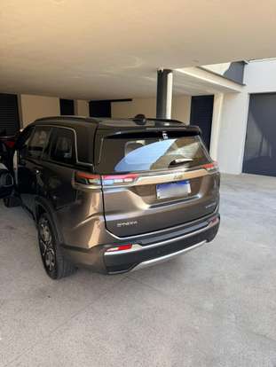 JEEP-COMMANDER-2023