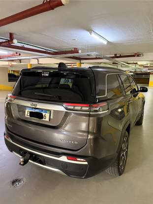 JEEP-COMMANDER-2022