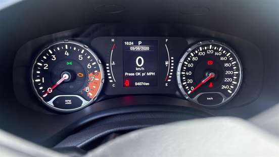 JEEP-RENEGADE-2020