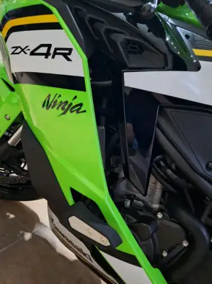 KAWASAKI-NINJA ZX-4R-2024