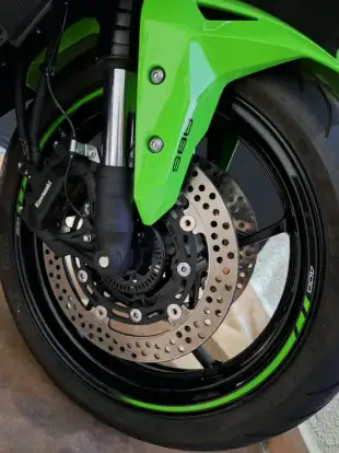 KAWASAKI-NINJA ZX-4R-2024